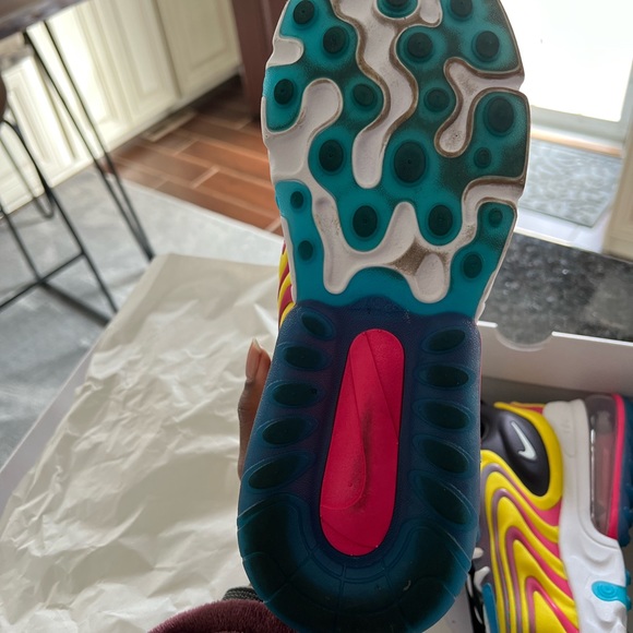 Air Max 270 React ❌SOLD❌ - Picture 5 of 7